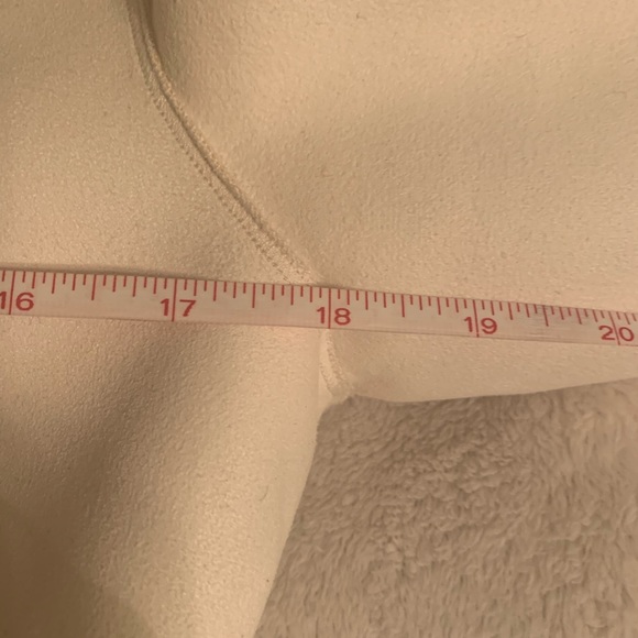 White House/Black Market - Picture 8 of 8